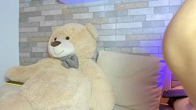 DixyPalmer online show from December 2025 07:35:01 PM