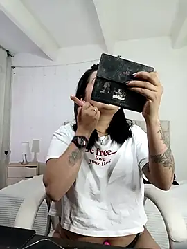 mia traveluxe online show from October 2025 04:00:01 AM