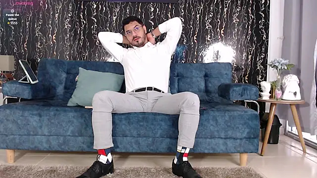 samuelcoopeer online show from November 2025 02:01:01 PM