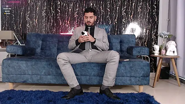 samuelcoopeer online show from November 2025 01:47:02 PM