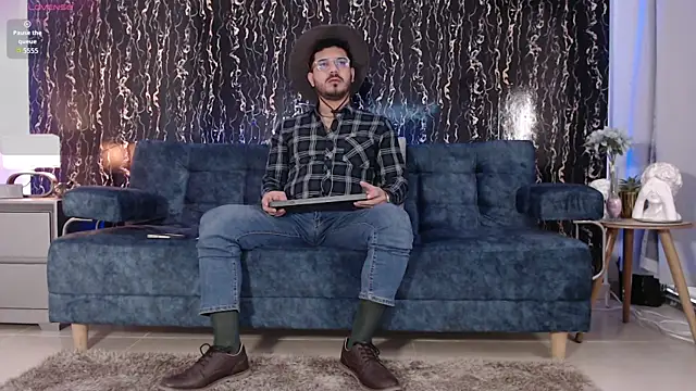 samuelcoopeer online show from October 2025 01:10:02 PM