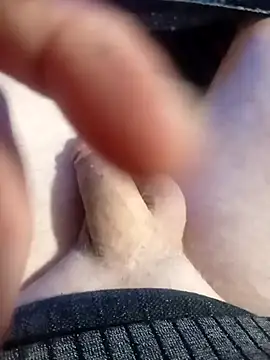 Lovyourpuss online show from April 2026 05:52:02 PM