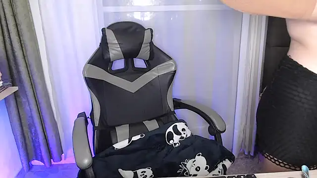 mariaana  222 online show from April 2026 04:03:01 AM