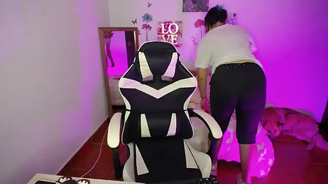 mariaana  222 online show from October 2025 03:41:02 AM