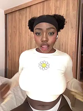 alissradiante1 online show from November 2025 03:44:01 AM