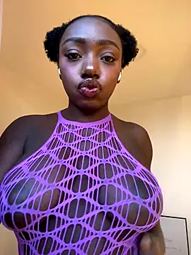 alissradiante1 online show from November 2025 10:36:01 PM