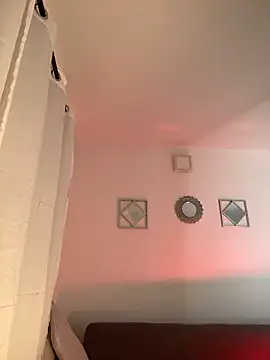 alissradiante1 online show from April 2026 04:07:02 AM