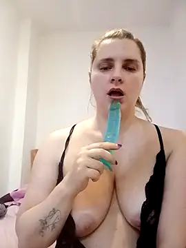 JessicaItalia online show from October 2025 09:21:02 AM
