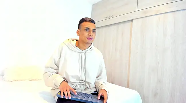 LUCIFER BIG0501 online show from March 2025 03:09:02 AM