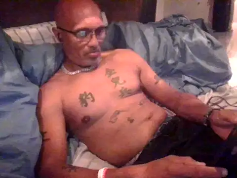 badboy2u2025 online show from April 2026 11:44:02 PM