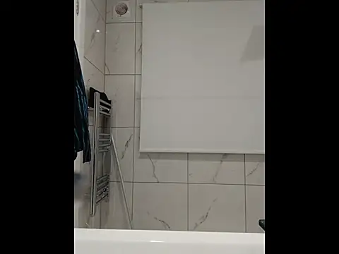 CloudyMuscleBeefy online show from November 2025 08:20:01 PM