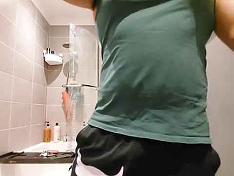 CloudyMuscleBeefy online show from October 2025 12:39:02 PM