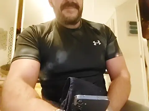 CloudyMuscleBeefy online show from October 2025 04:51:02 PM