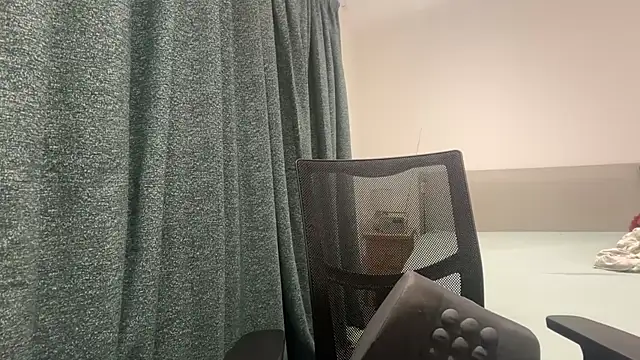 CloudyMuscleBeefy online show from October 2025 05:45:01 PM