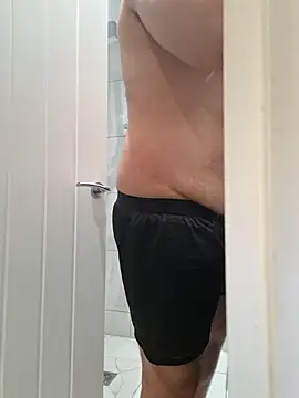 CloudyMuscleBeefy online show from November 2025 07:17:01 PM