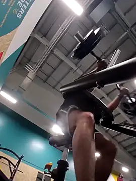 CloudyMuscleBeefy online show from September 2025 03:55:01 AM