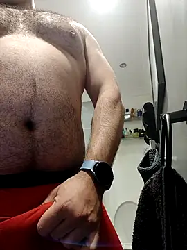 CloudyMuscleBeefy online show from November 2025 01:15:02 PM