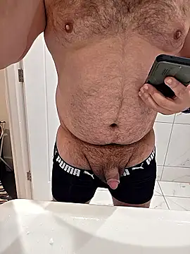 CloudyMuscleBeefy online show from January 2026 03:48:02 PM