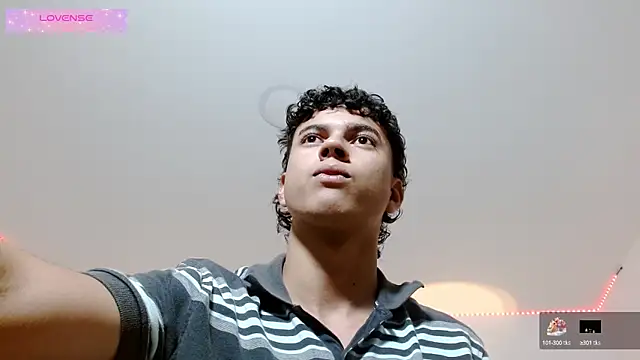 Santy Stump online show from October 2025 09:16:01 PM