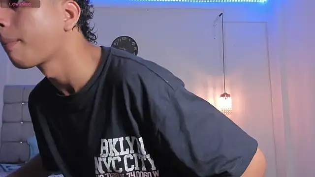 Santy Stump online show from September 2025 09:54:02 PM