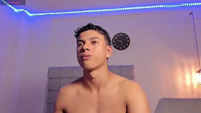 Santy Stump online show from October 2025 08:54:02 PM