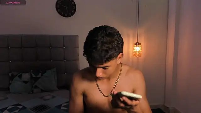 Santy Stump online show from November 2025 09:46:01 PM