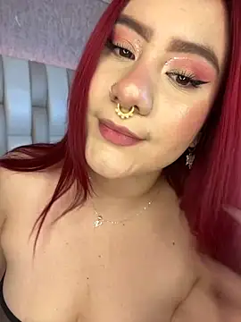 Snapshot of valt_ chatting on October 2025 08:21:02 PM valt online show from October 2025 08:21:02 PM