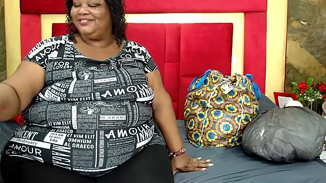Exoticbigmandy online show from June 2026 02:01:02 PM