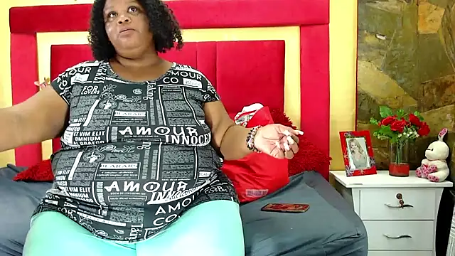 Snapshot of Exoticbigmandy chatting on November 2025 09:08:01 PM Exoticbigmandy online show from November 2025 09:08:01 PM