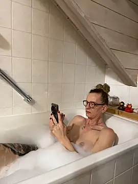 LucyLingerie78 online show from November 2025 07:18:02 PM