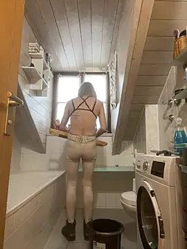 LucyLingerie78 online show from October 2025 10:57:01 AM