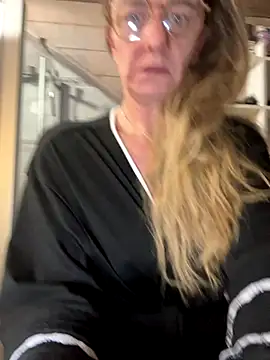 LucyLingerie78 online show from December 2025 06:35:02 PM