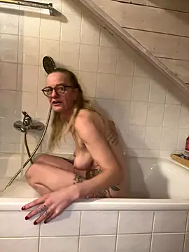 LucyLingerie78 online show from November 2025 07:47:01 PM