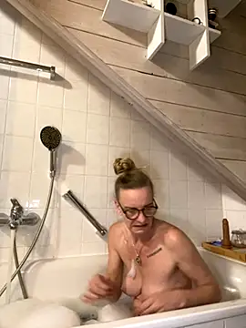 LucyLingerie78 online show from November 2025 07:41:02 PM