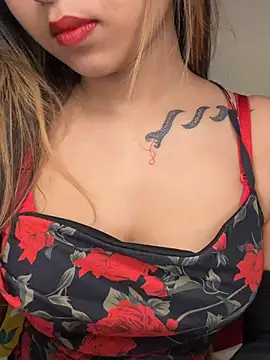 Scarlett 1819 online show from April 2026 05:03:01 PM