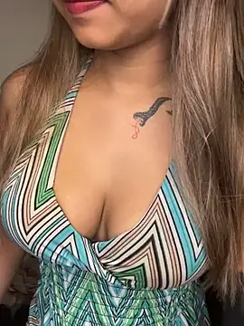 Scarlett 1819 online show from May 2026 06:23:01 PM