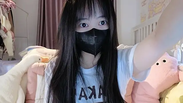 Snapshot of love-uiui chatting on October 2025 03:02:02 PM love-uiui online show from October 2025 03:02:02 PM