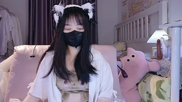 love-uiui online show from October 2025 02:27:02 PM