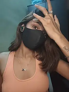 Isha Sax online show from February 2026 12:54:02 PM