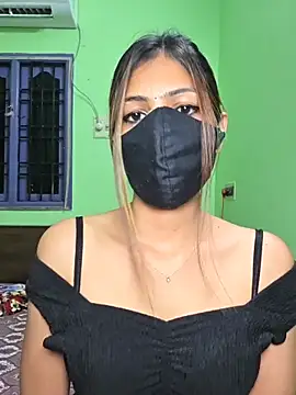 Isha Sax online show from April 2026 07:04:02 PM