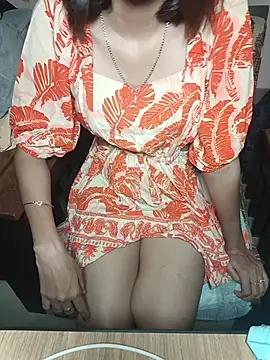 Isha Sax online show from October 2025 07:35:01 PM