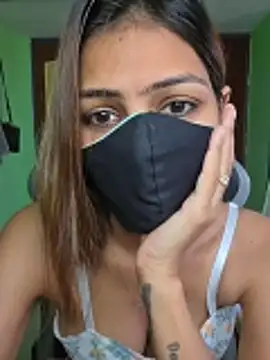 Isha Sax online show from April 2026 06:40:02 AM