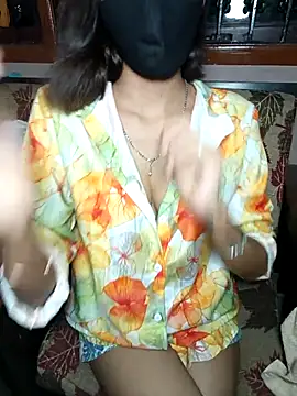 Isha Sax online show from September 2025 07:54:02 PM