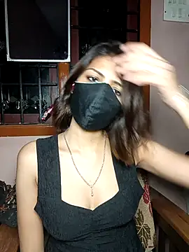 Isha Sax online show from October 2025 05:34:02 PM