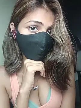 Isha Sax online show from December 2025 07:13:02 AM