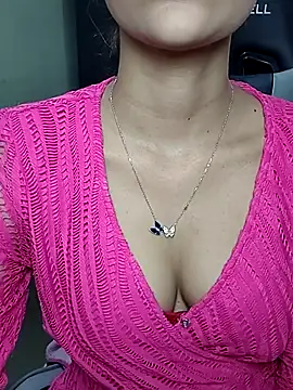 Isha Sax online show from February 2026 08:01:01 AM