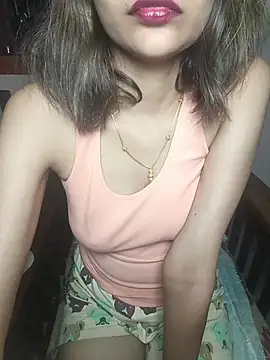 Isha Sax online show from November 2025 05:02:01 PM