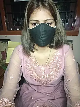 Isha Sax online show from November 2025 05:24:01 PM