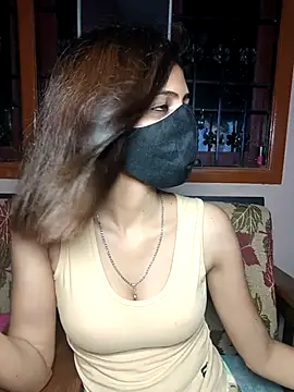 Isha Sax online show from October 2025 07:58:01 PM