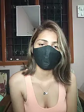 Isha Sax online show from December 2025 07:19:02 PM